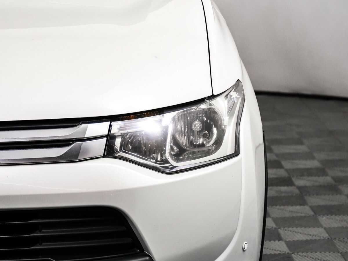 Mitsubishi Outlander, 2015 Фото №15