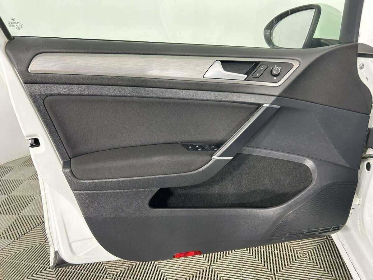 Volkswagen Golf, 2015 Фото №8