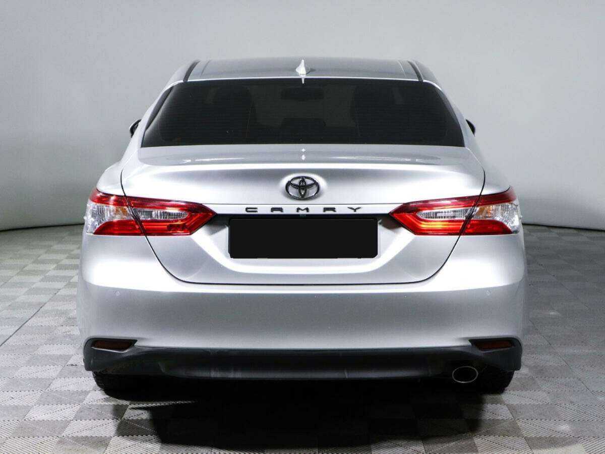 Toyota Camry, 2020 Фото №6