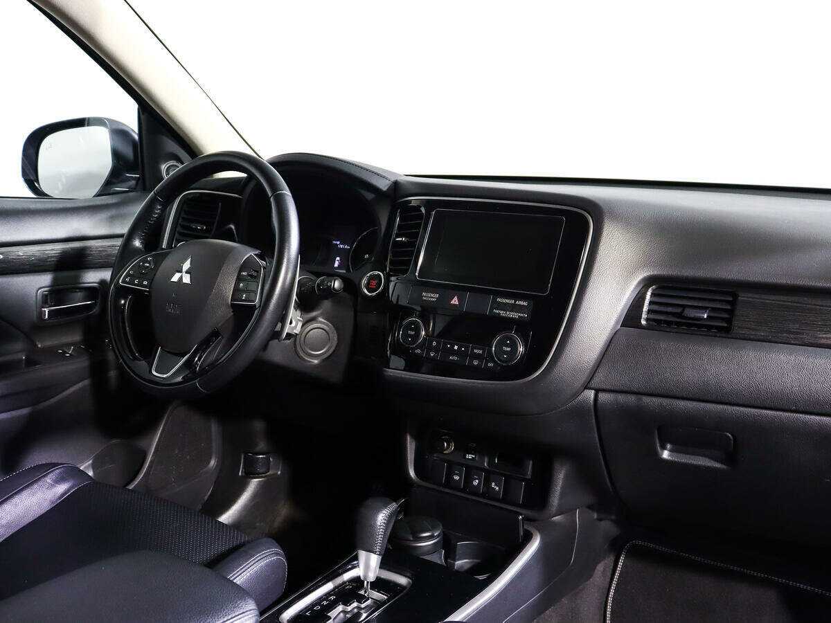 Mitsubishi Outlander, 2017 Фото №7