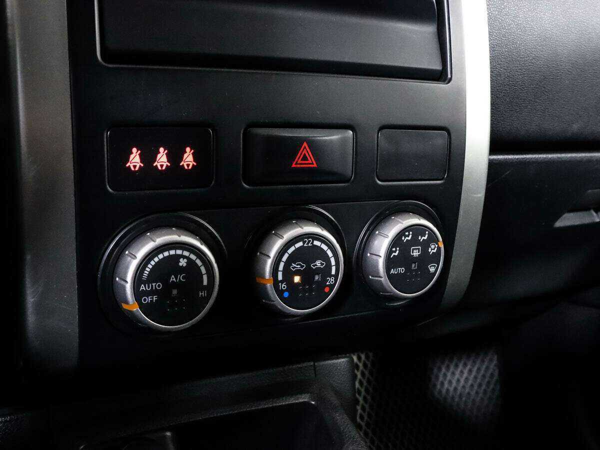 Nissan X-Trail, 2012 Фото №13