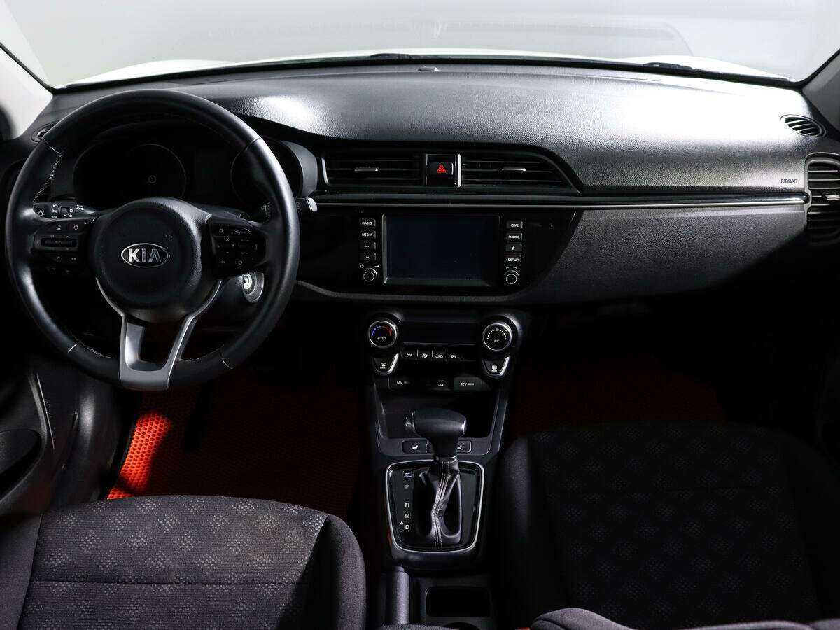 Kia Rio X-Line, 2019 Фото №12