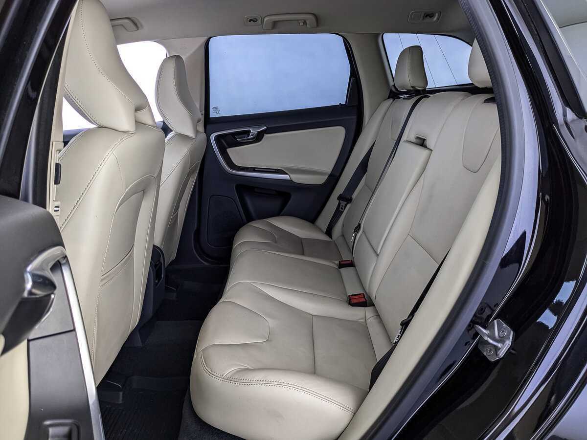 Volvo XC60, 2017 Фото №14