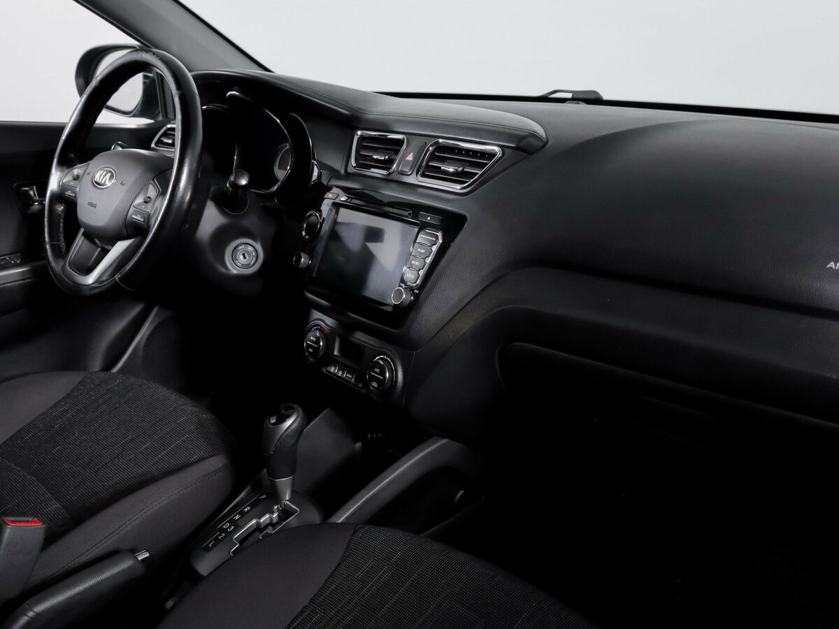 Kia Rio 4-speed III, 2013 Фото №7