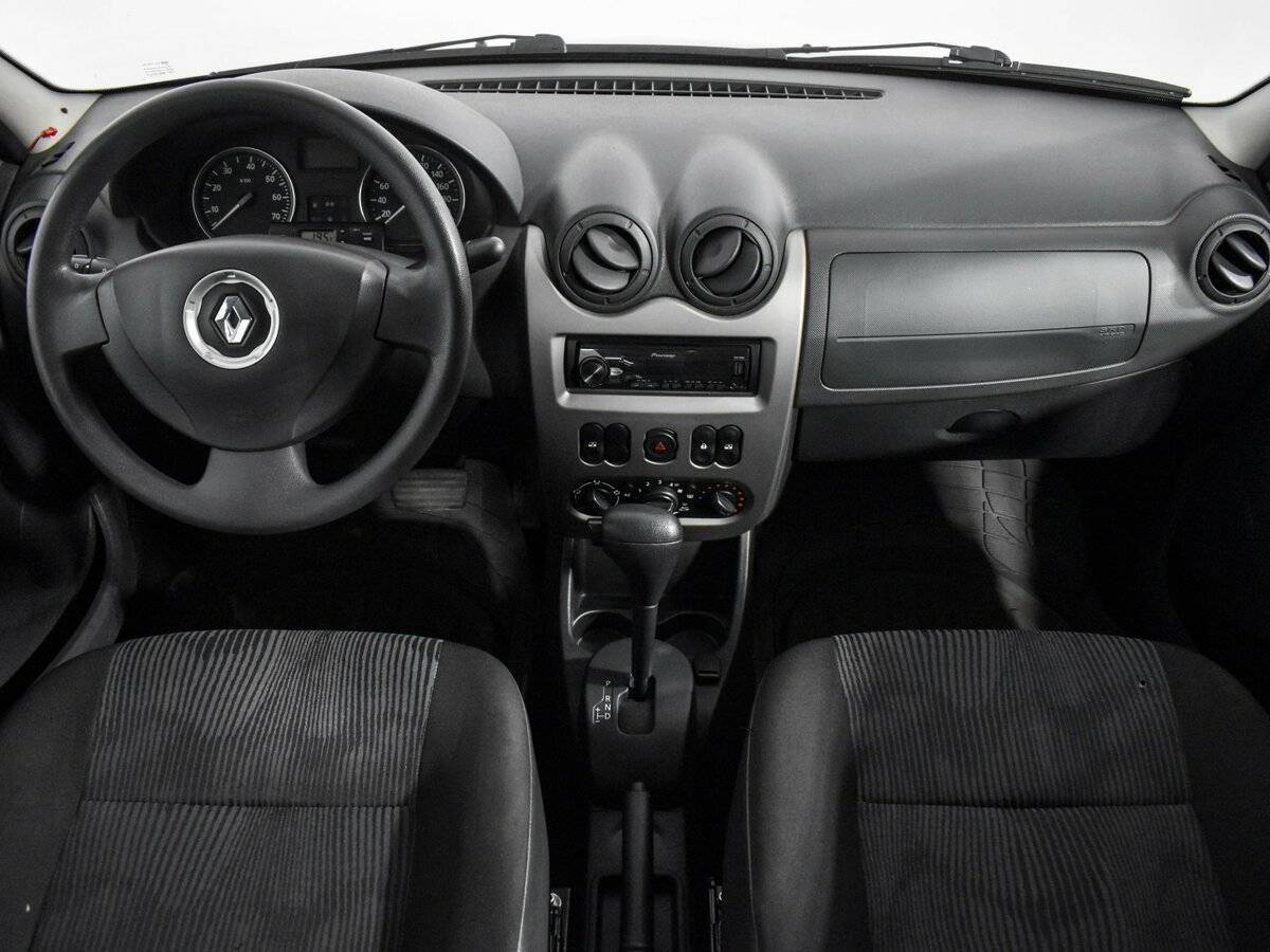 Renault Logan, 2015 Фото №12