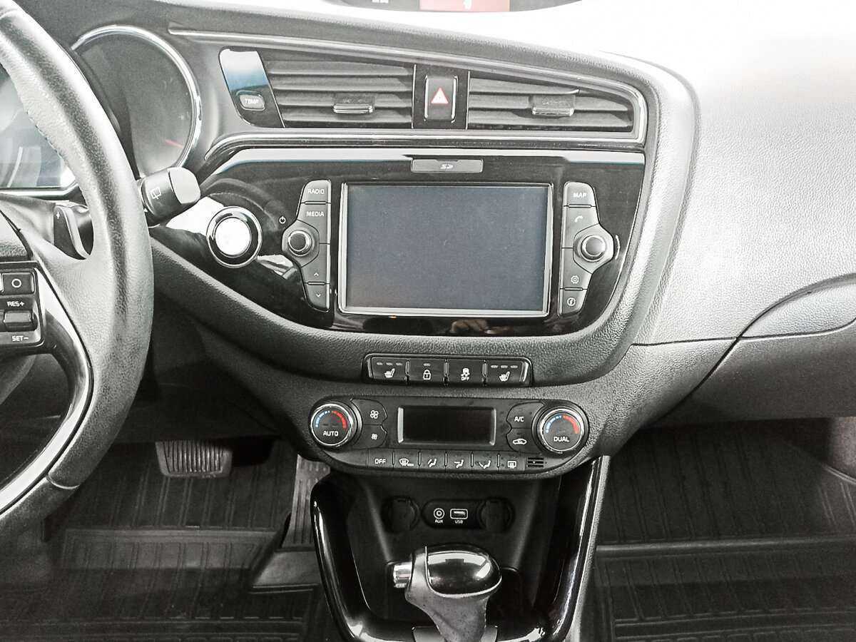 Kia Ceed, 2018 Фото №15