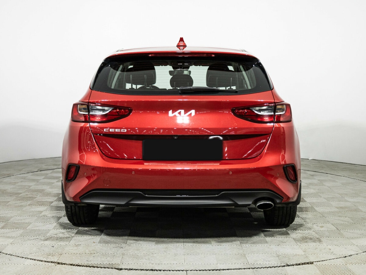 Kia Ceed III Рестайлинг, 2022 Фото №6