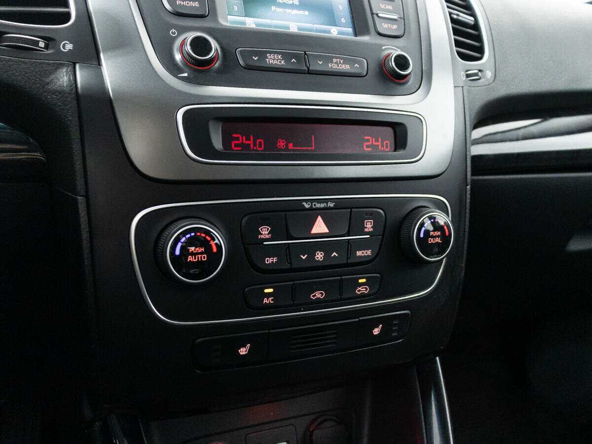 Kia Sorento, 2019 Фото №16