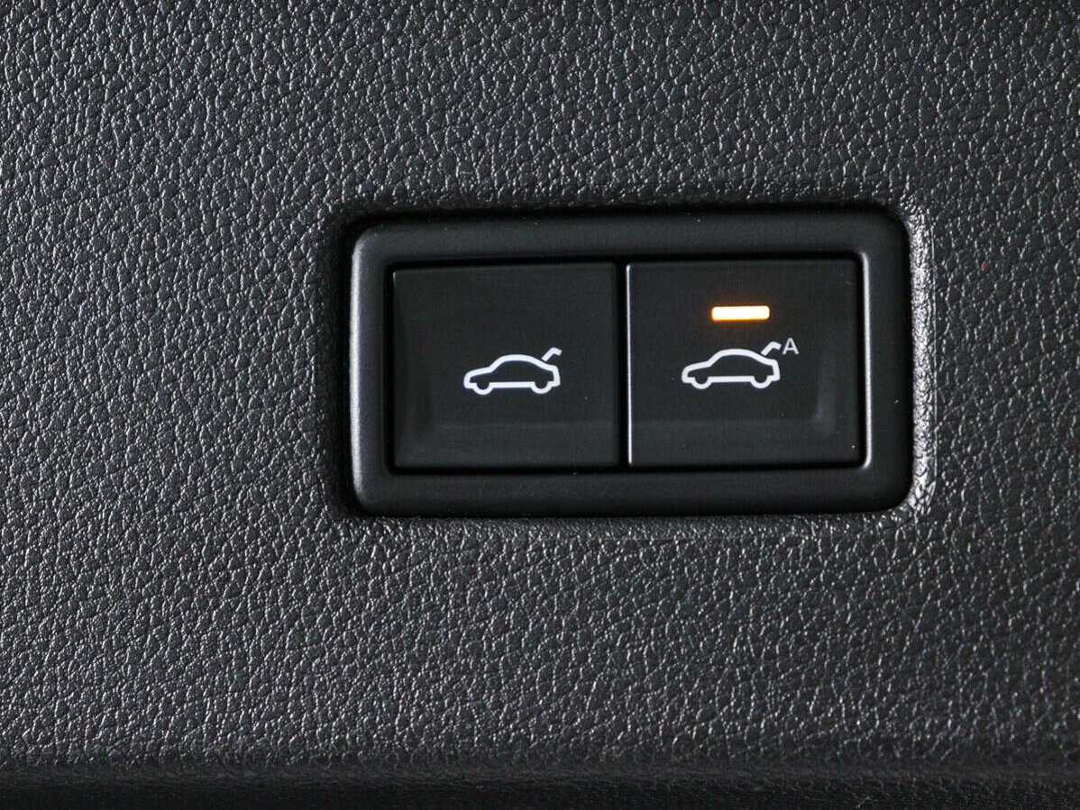 Volkswagen Tiguan, 2019 Фото №16