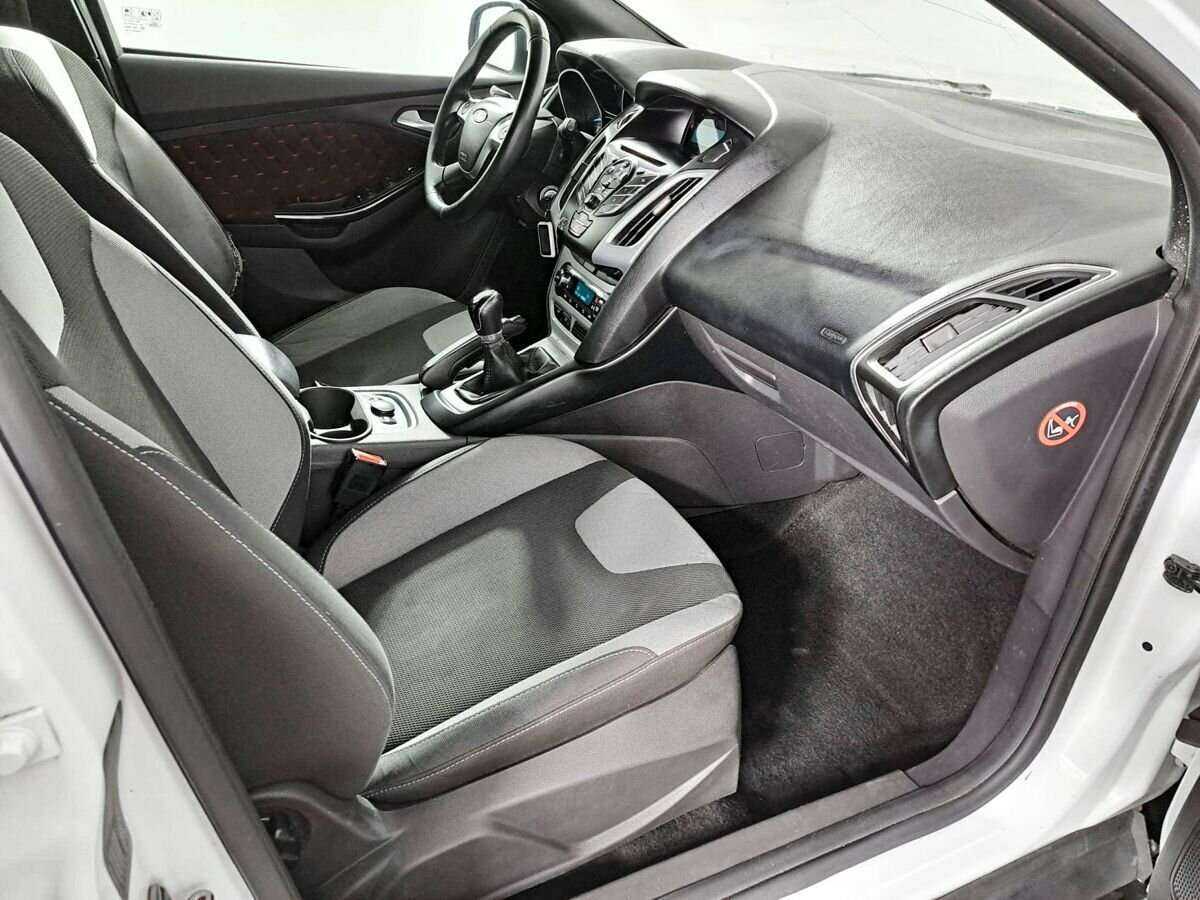 Ford Focus, 2012 Фото №9