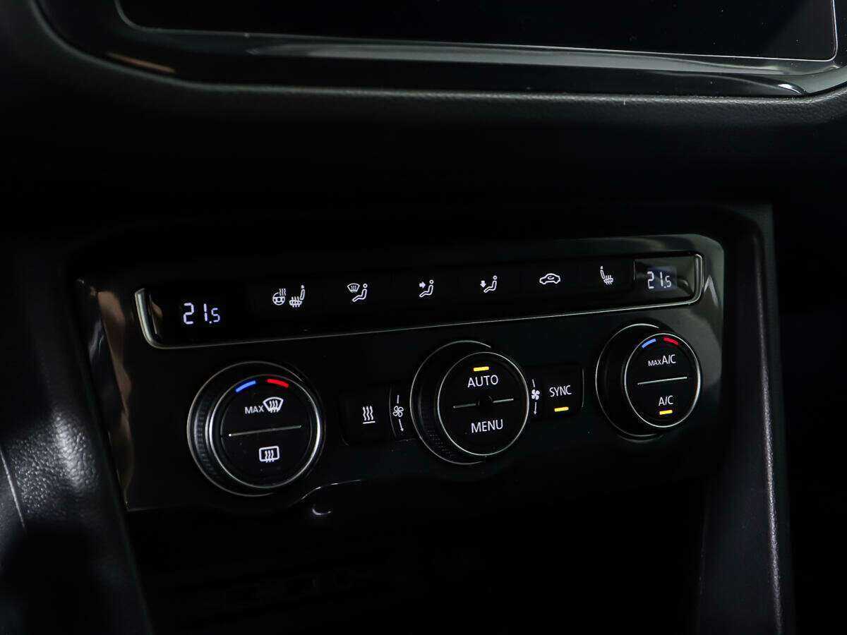 Volkswagen Tiguan, 2018 Фото №19