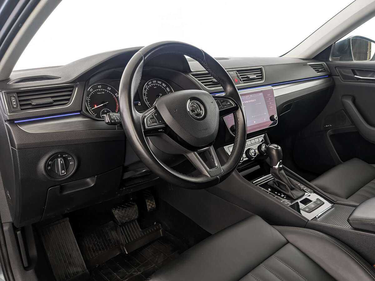 Skoda Superb, 2017 Фото №11