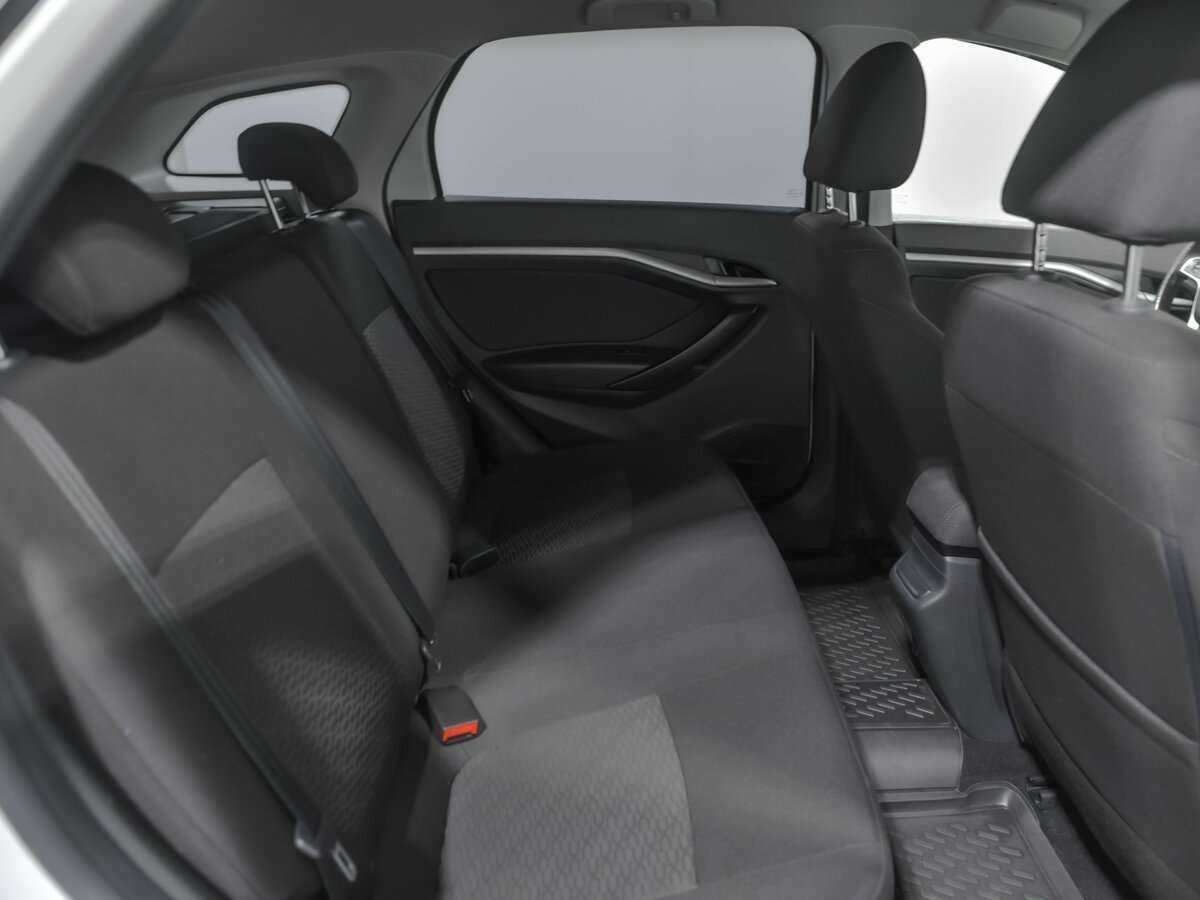 Lada (ВАЗ) Vesta SW, 2020 Фото №12