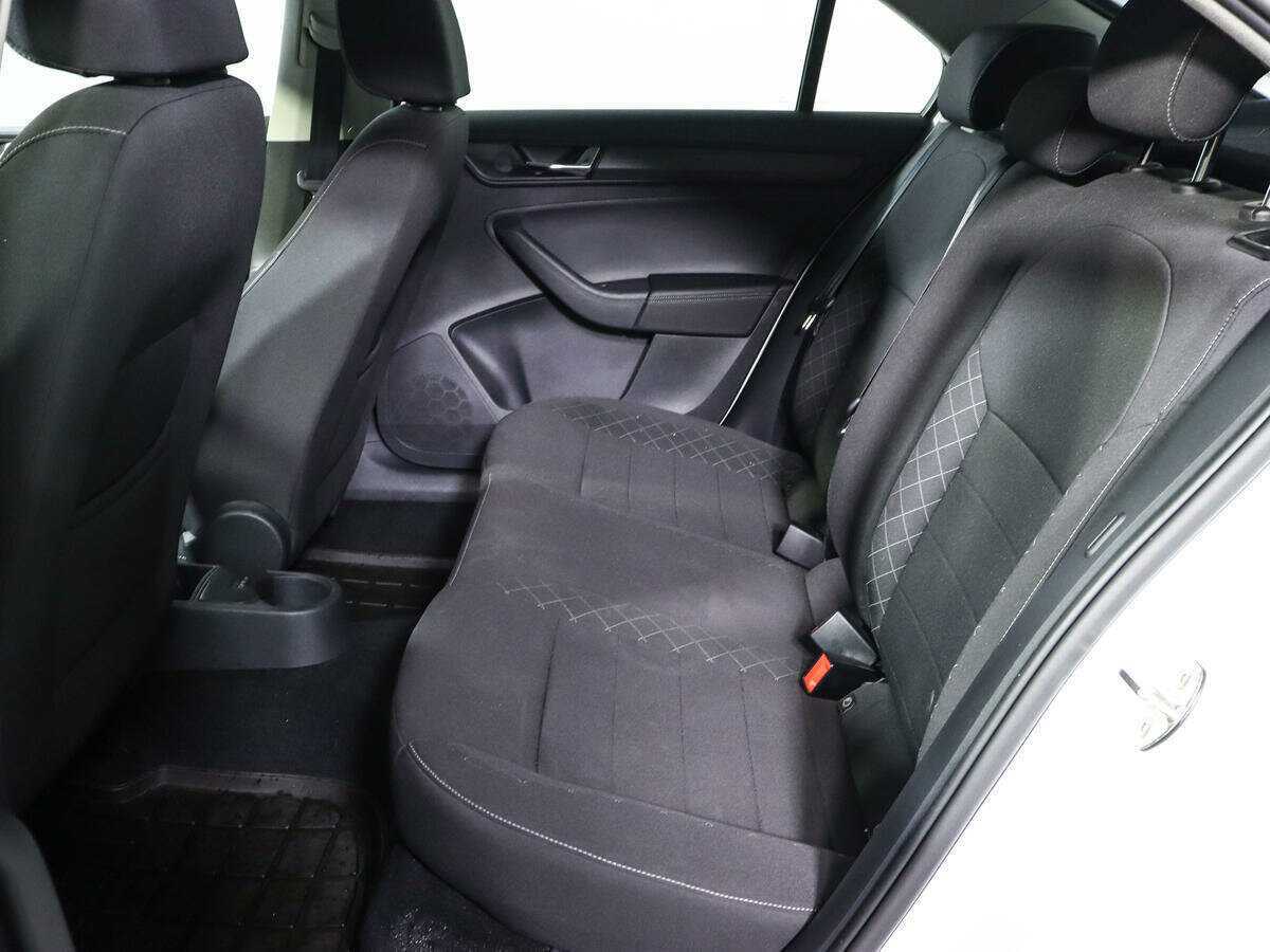 Skoda Rapid, 2020 Фото №8