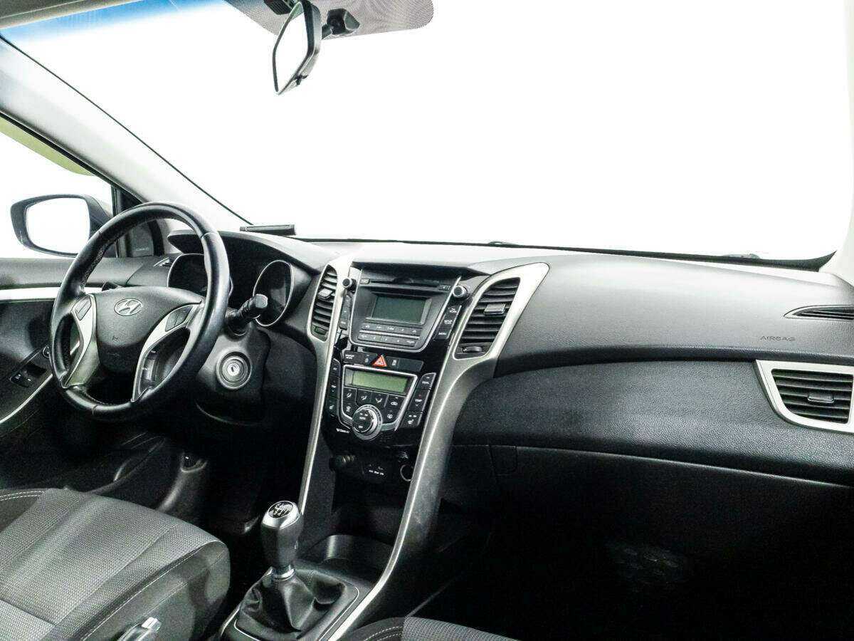 Hyundai i30, 2013 Фото №9