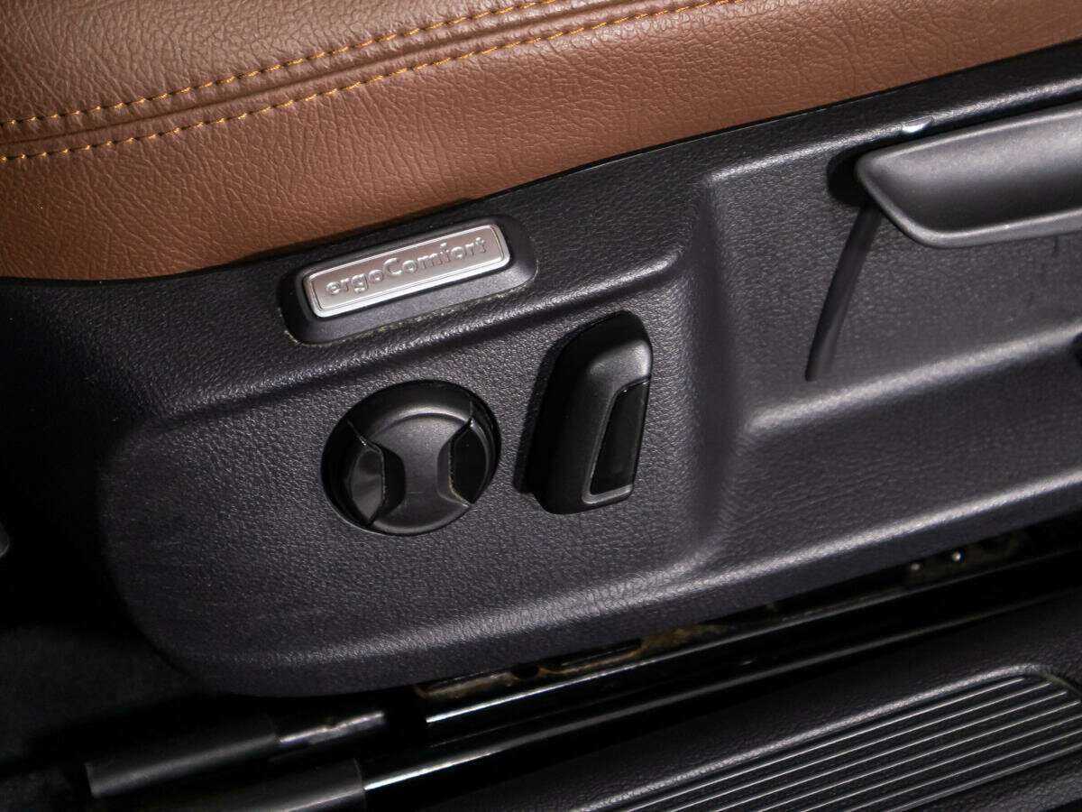 Volkswagen Passat, 2017 Фото №16