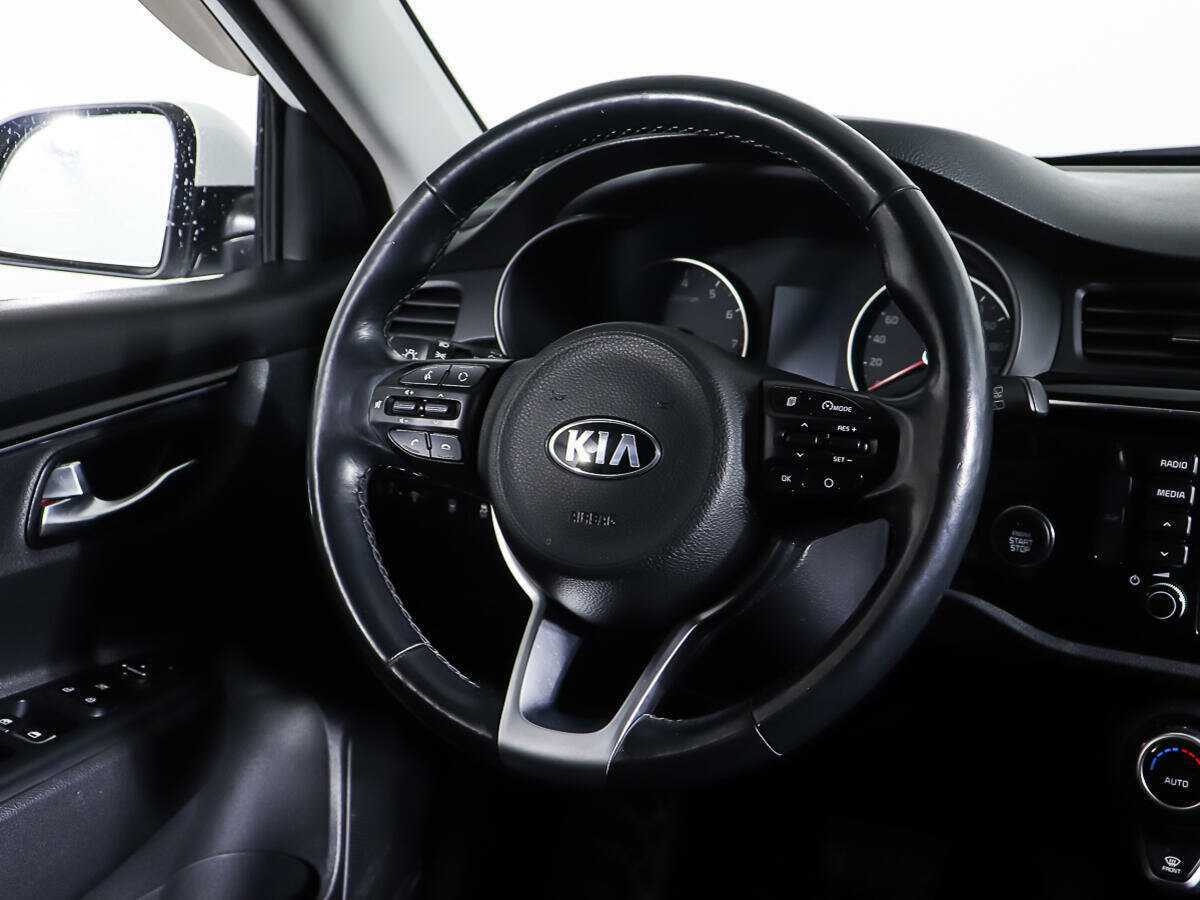 Kia Rio X-Line, 2018 Фото №15