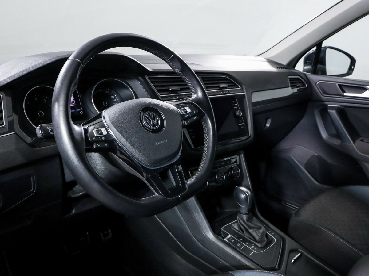 Volkswagen Tiguan II, 2020 Фото №11