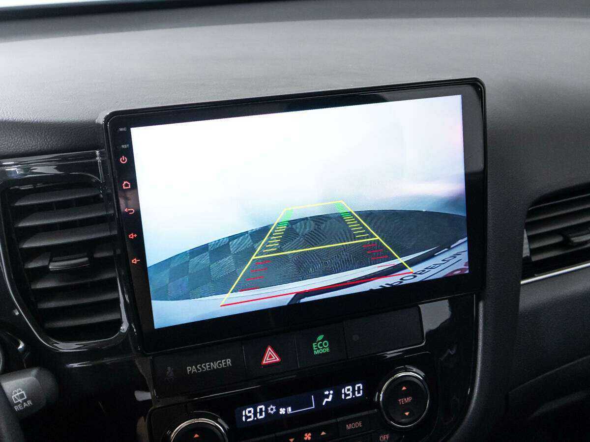 Mitsubishi Outlander, 2022 Фото №14