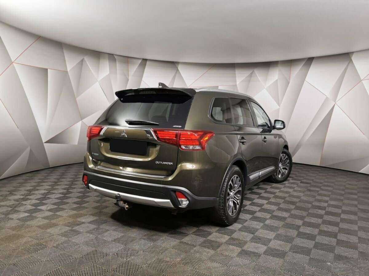 Mitsubishi Outlander, 2018 Фото №2