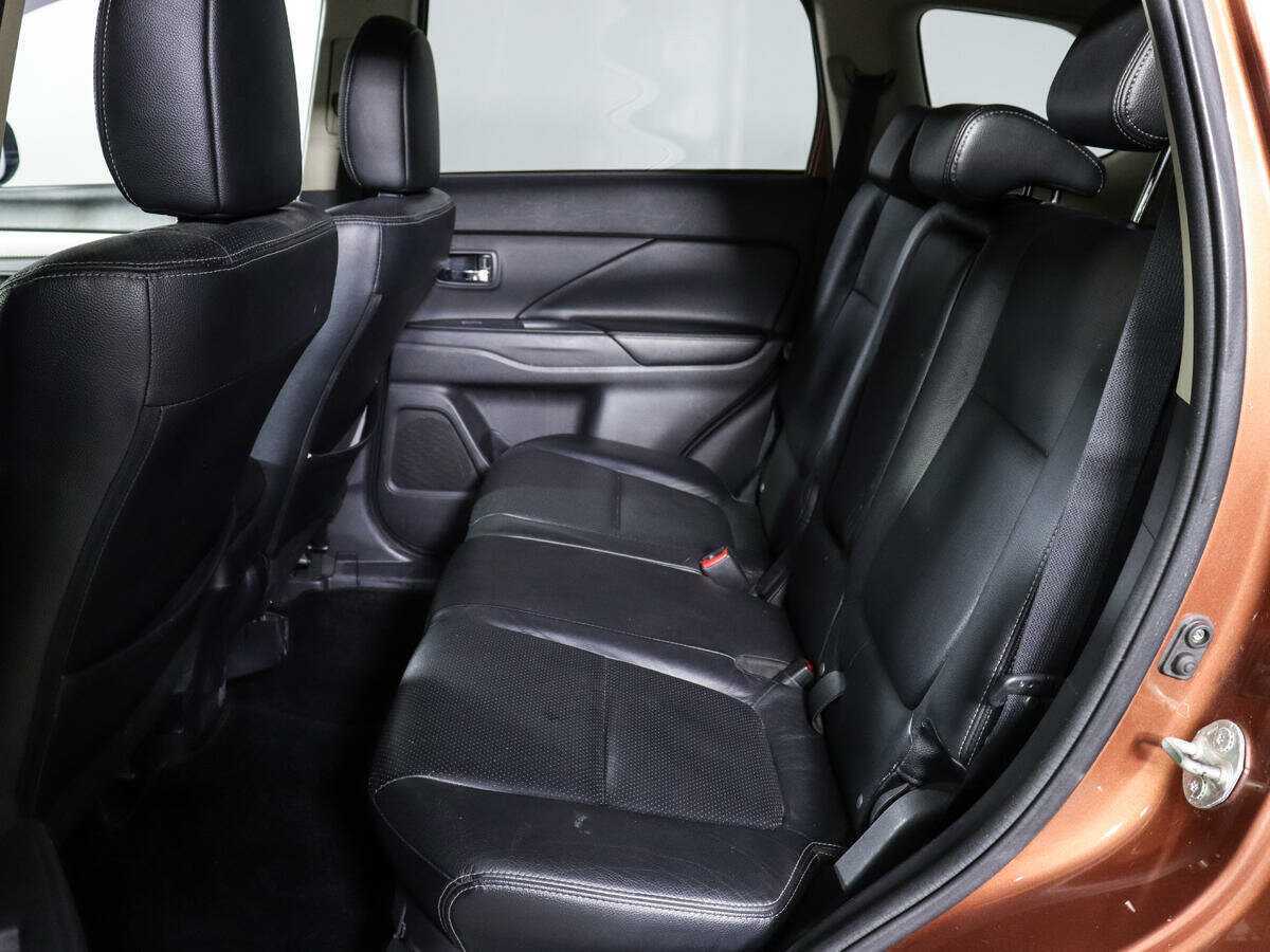 Mitsubishi Outlander, 2012 Фото №9