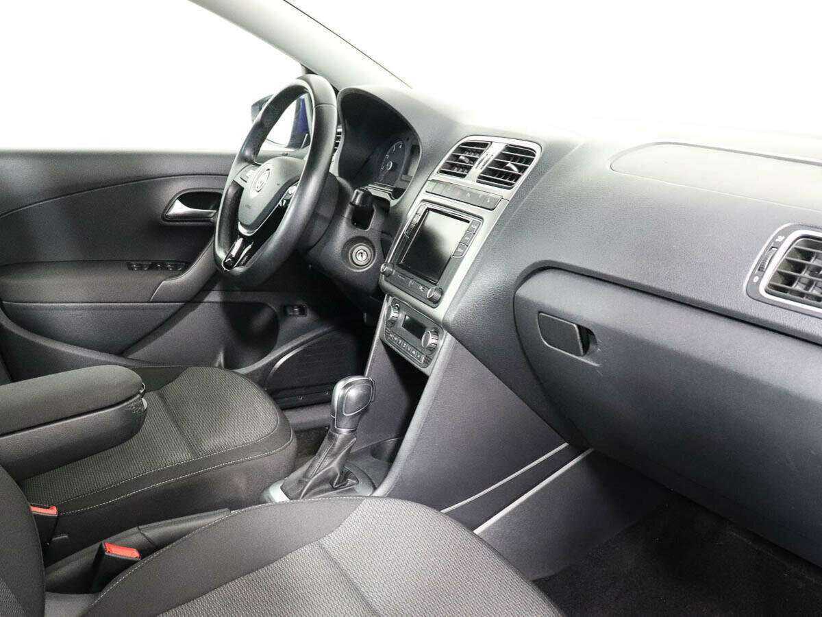 Volkswagen Polo, 2018 Фото №7