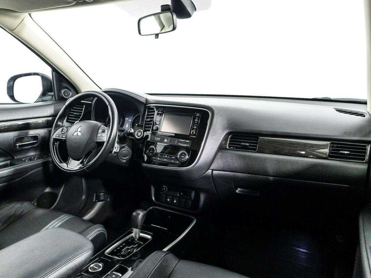 Mitsubishi Outlander, 2017 Фото №9