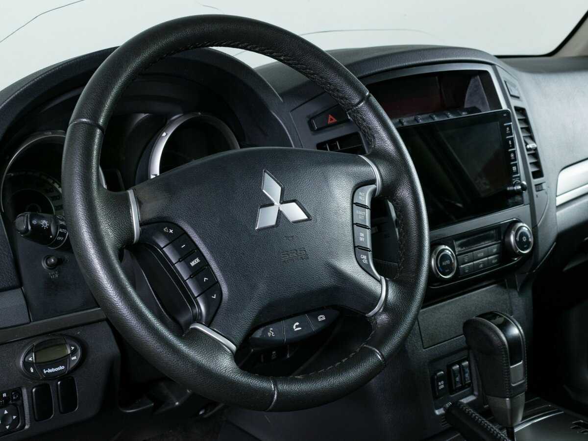 Mitsubishi Pajero, 2013 Фото №12