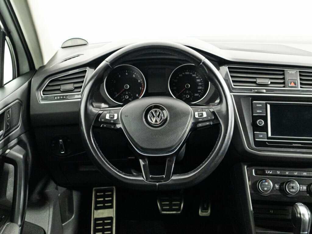 Volkswagen Tiguan, 2018 Фото №16