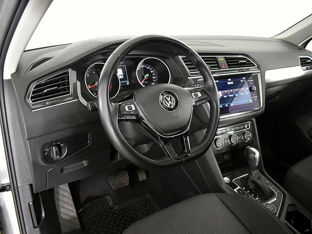 Volkswagen Tiguan, 2020 Фото №7