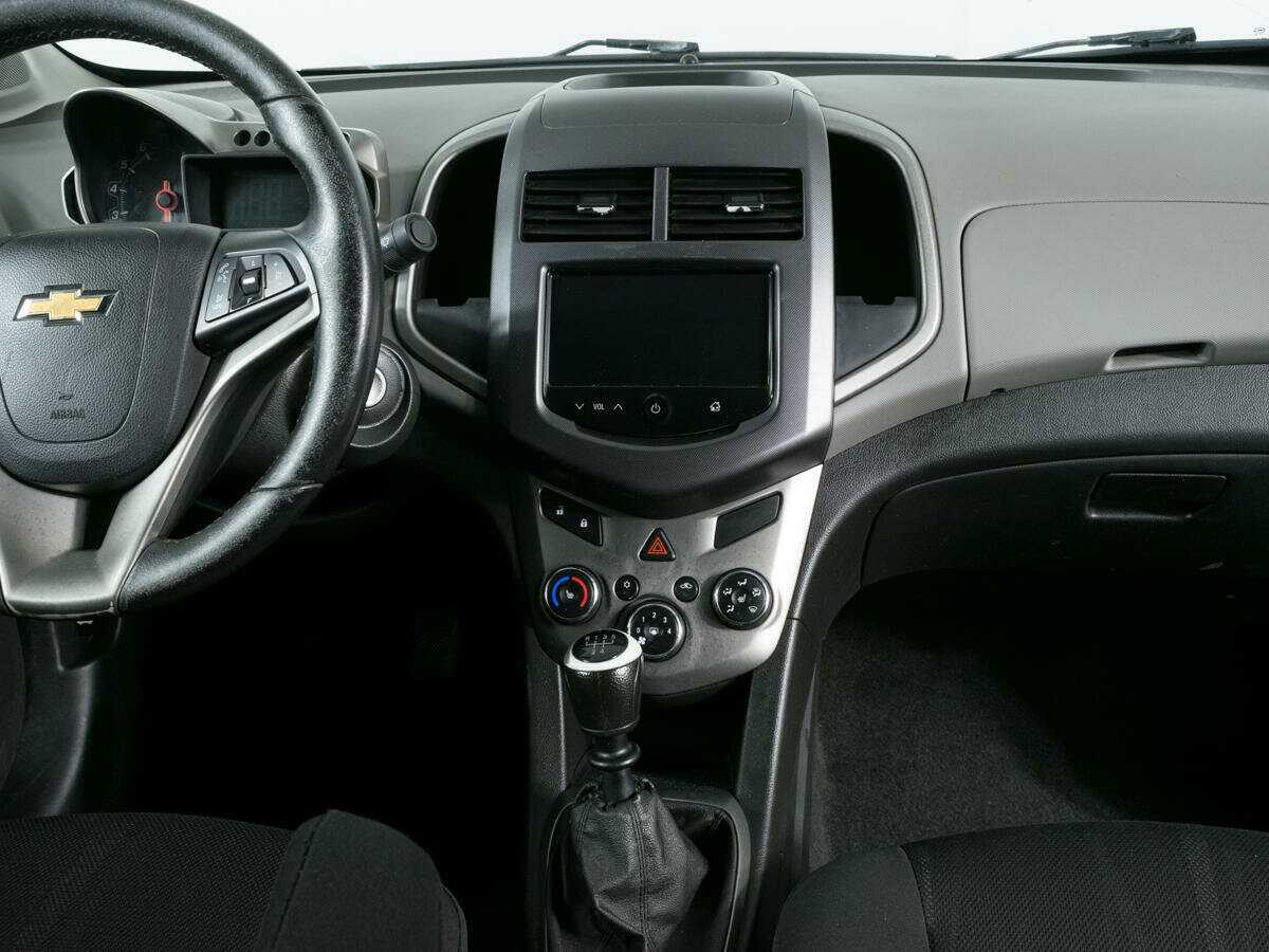 Chevrolet Aveo, 2013 Фото №8