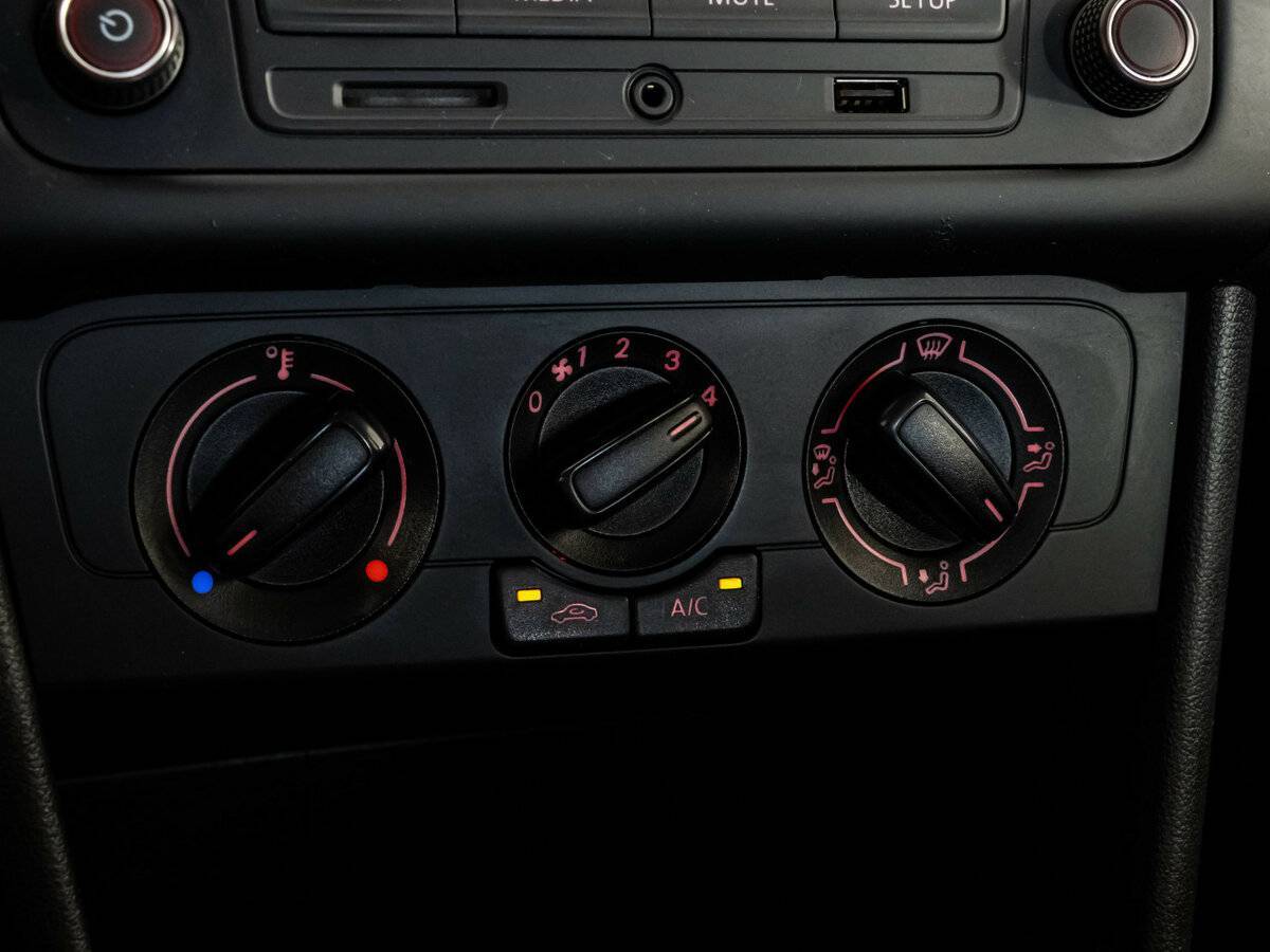 Volkswagen Polo, 2017 Фото №13