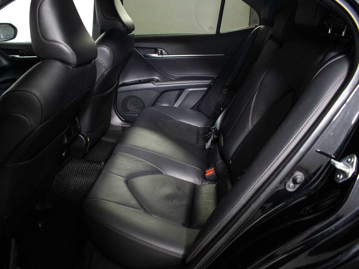 Toyota Camry, 2018 Фото №10