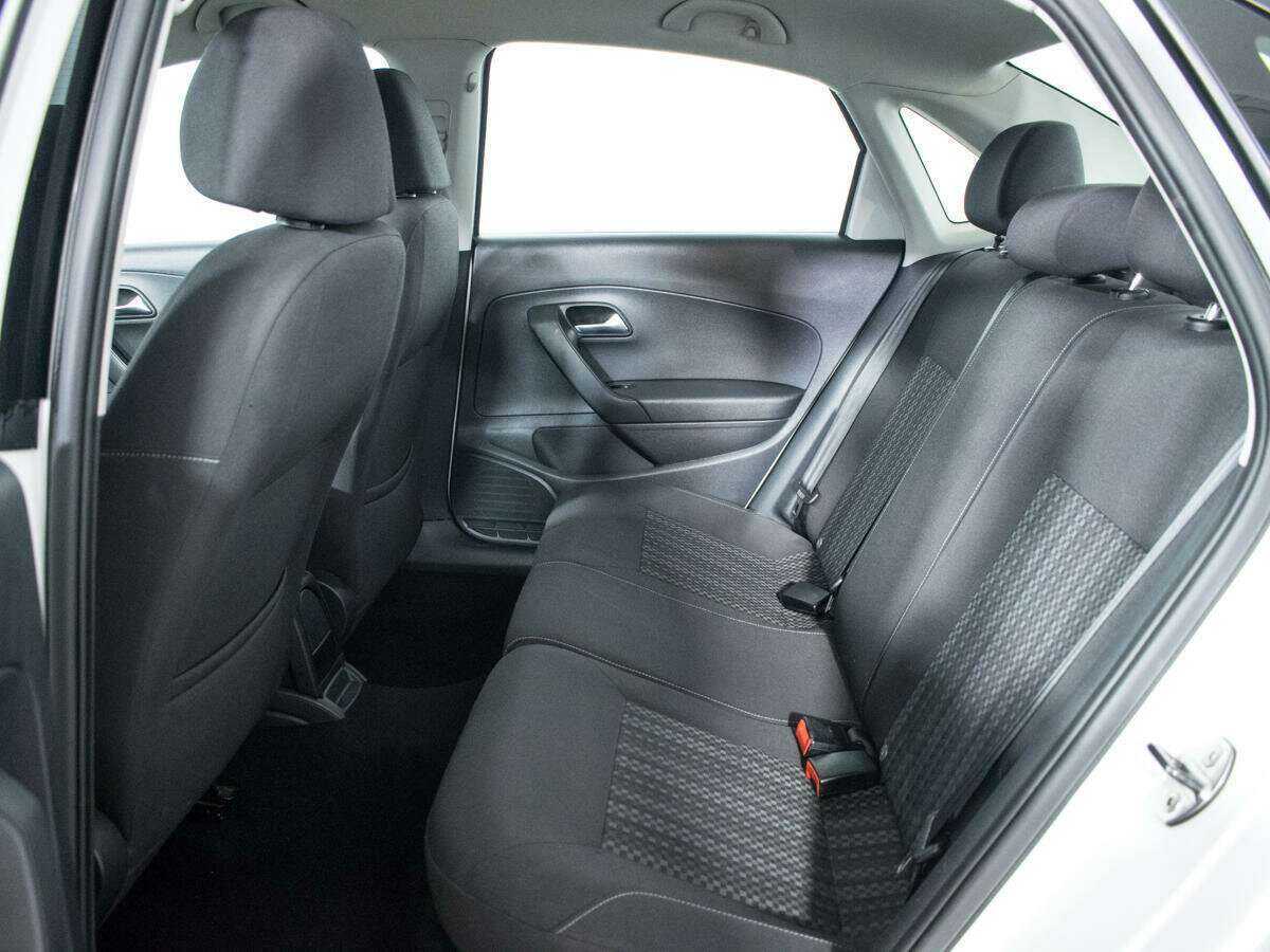 Volkswagen Polo, 2015 Фото №10