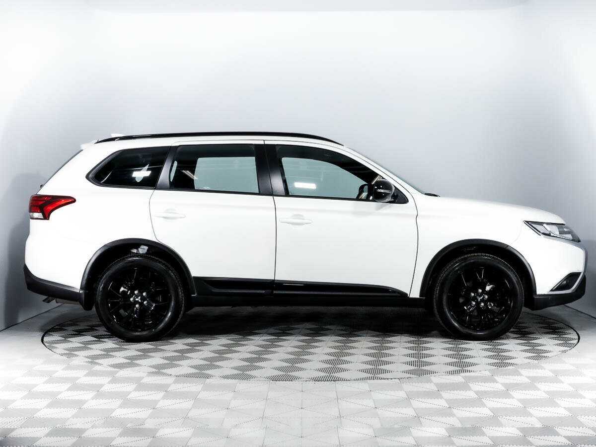 Mitsubishi Outlander, 2021 Фото №4