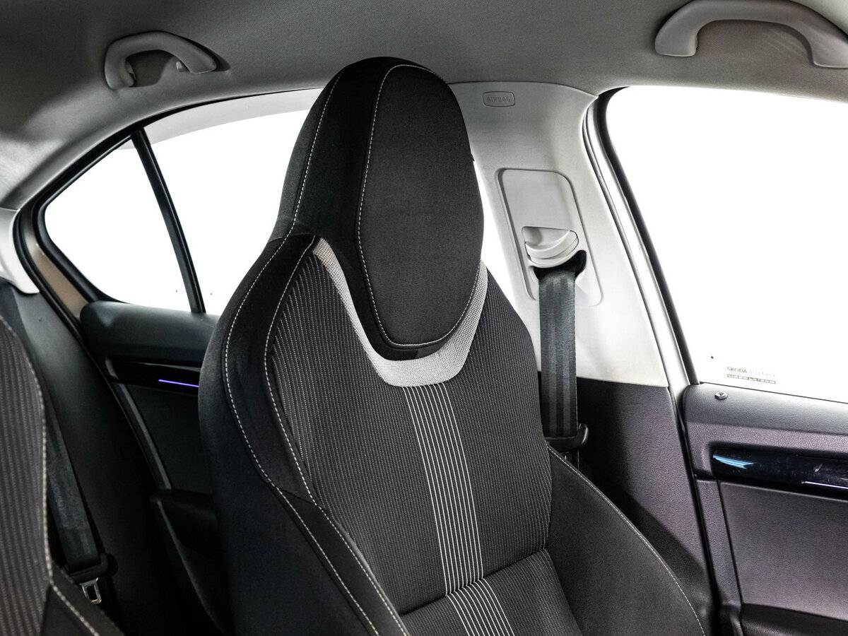 Skoda Octavia III (A7) Рестайлинг, 2019 Фото №14