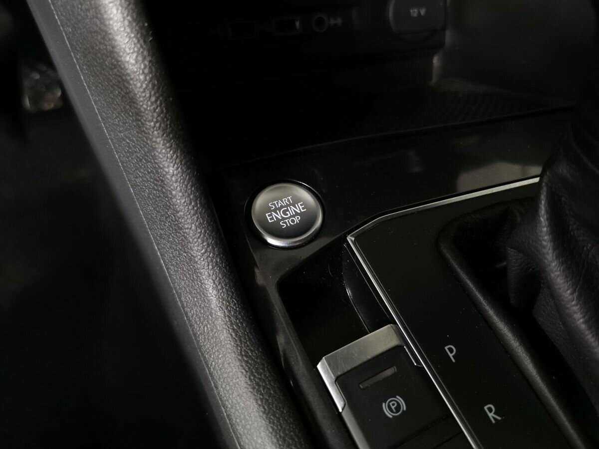 Volkswagen Tiguan, 2019 Фото №17