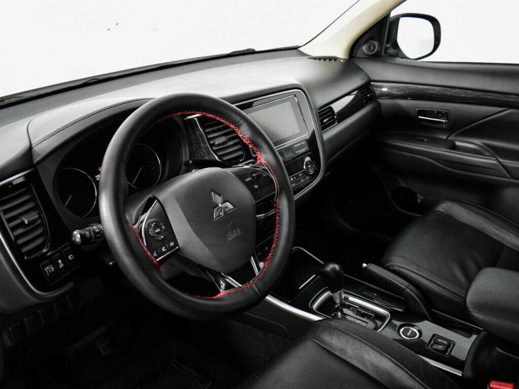 Mitsubishi Outlander, 2017 Фото №9