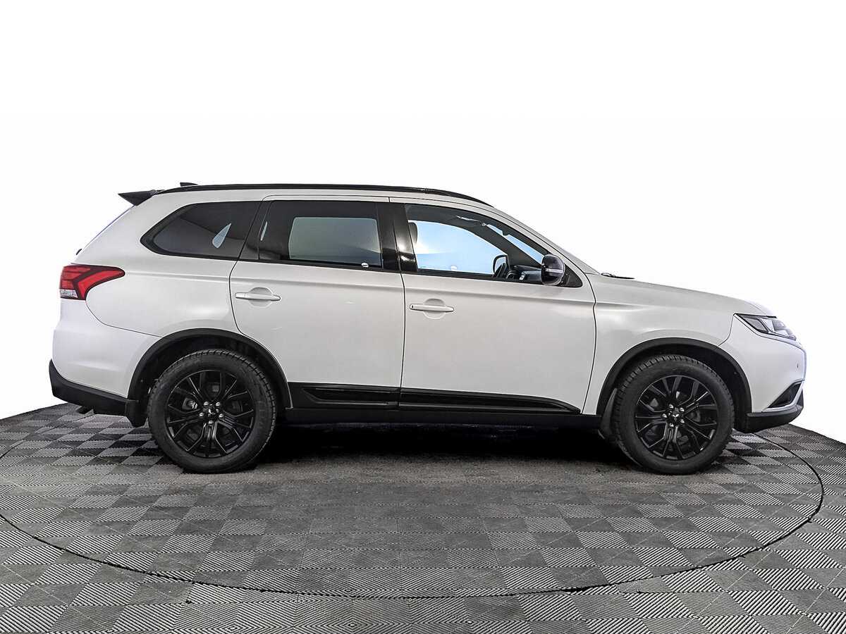 Mitsubishi Outlander, 2022 Фото №4