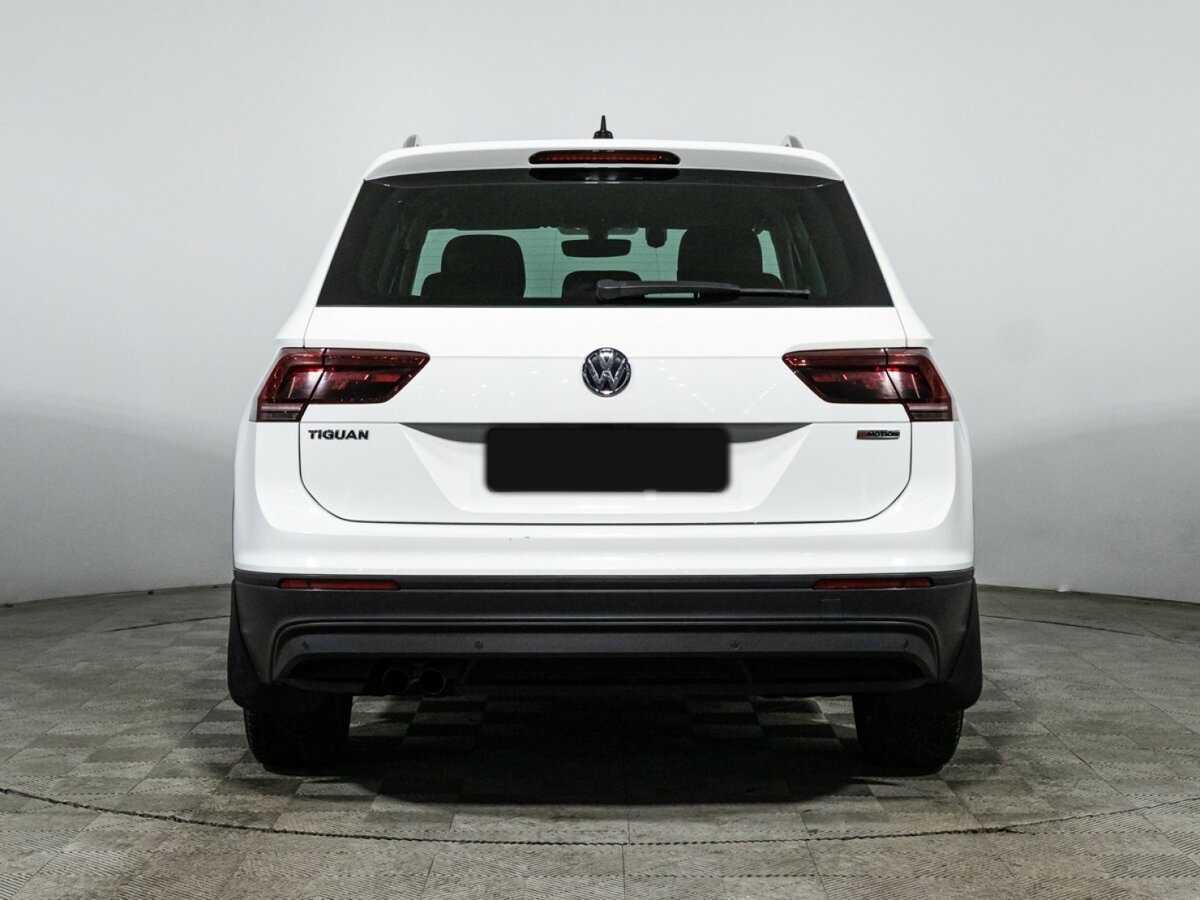 Volkswagen Tiguan, 2018 Фото №6