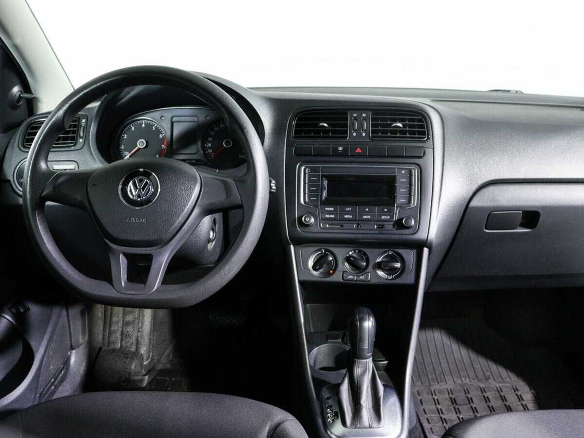 Volkswagen Polo, 2019 Фото №10