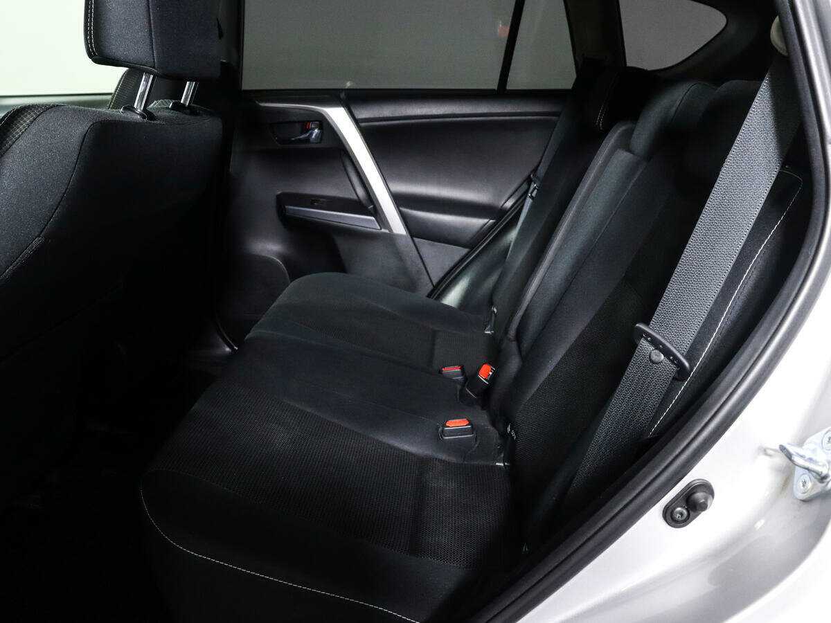 Toyota RAV4, 2016 Фото №10