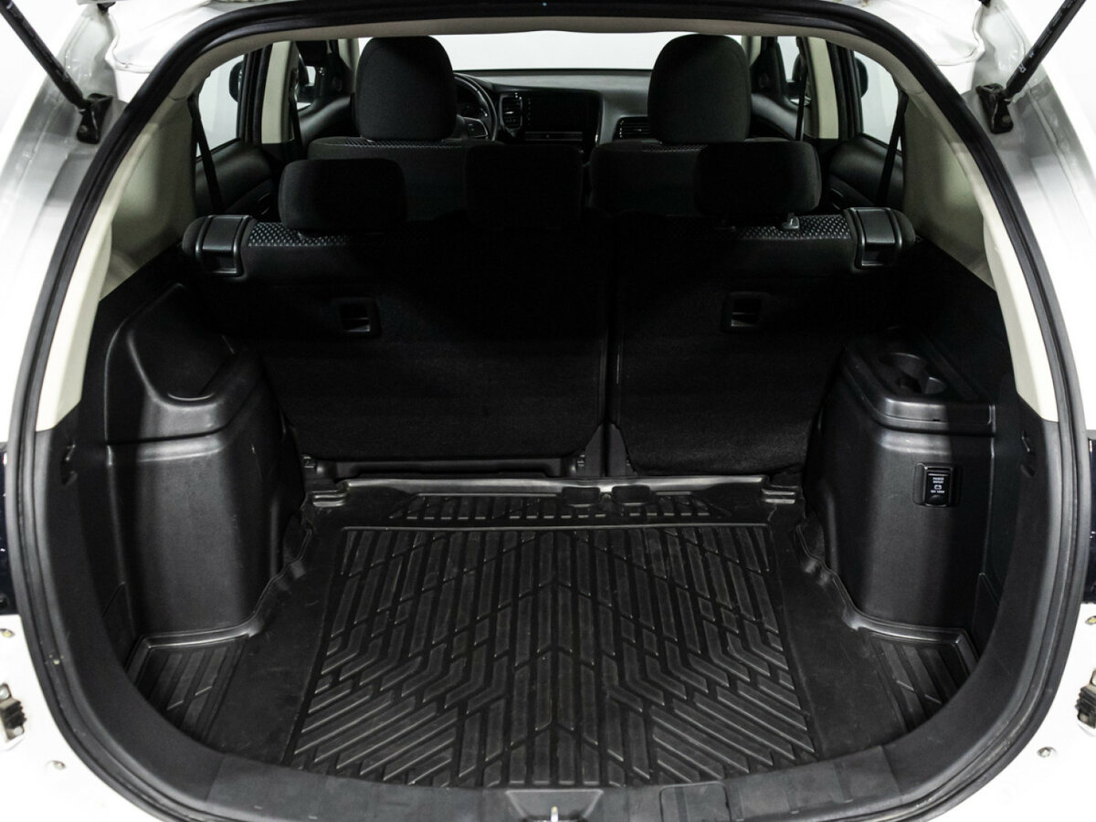 Mitsubishi Outlander III Рестайлинг 3, 2019 Фото №17