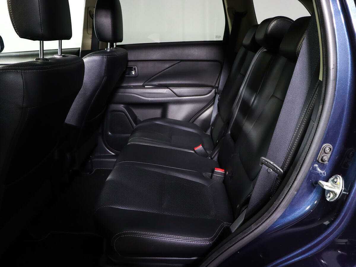 Mitsubishi Outlander, 2017 Фото №8