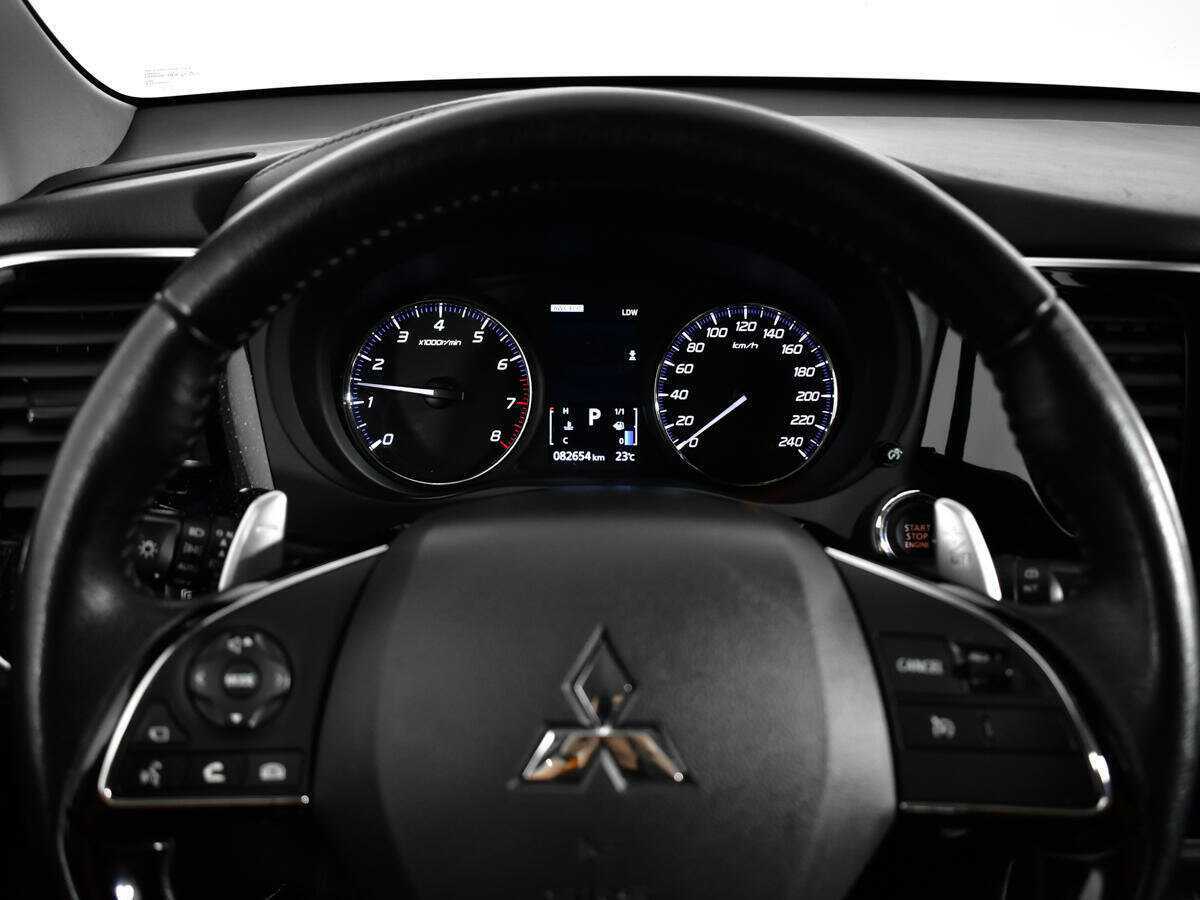 Mitsubishi Outlander, 2021 Фото №11