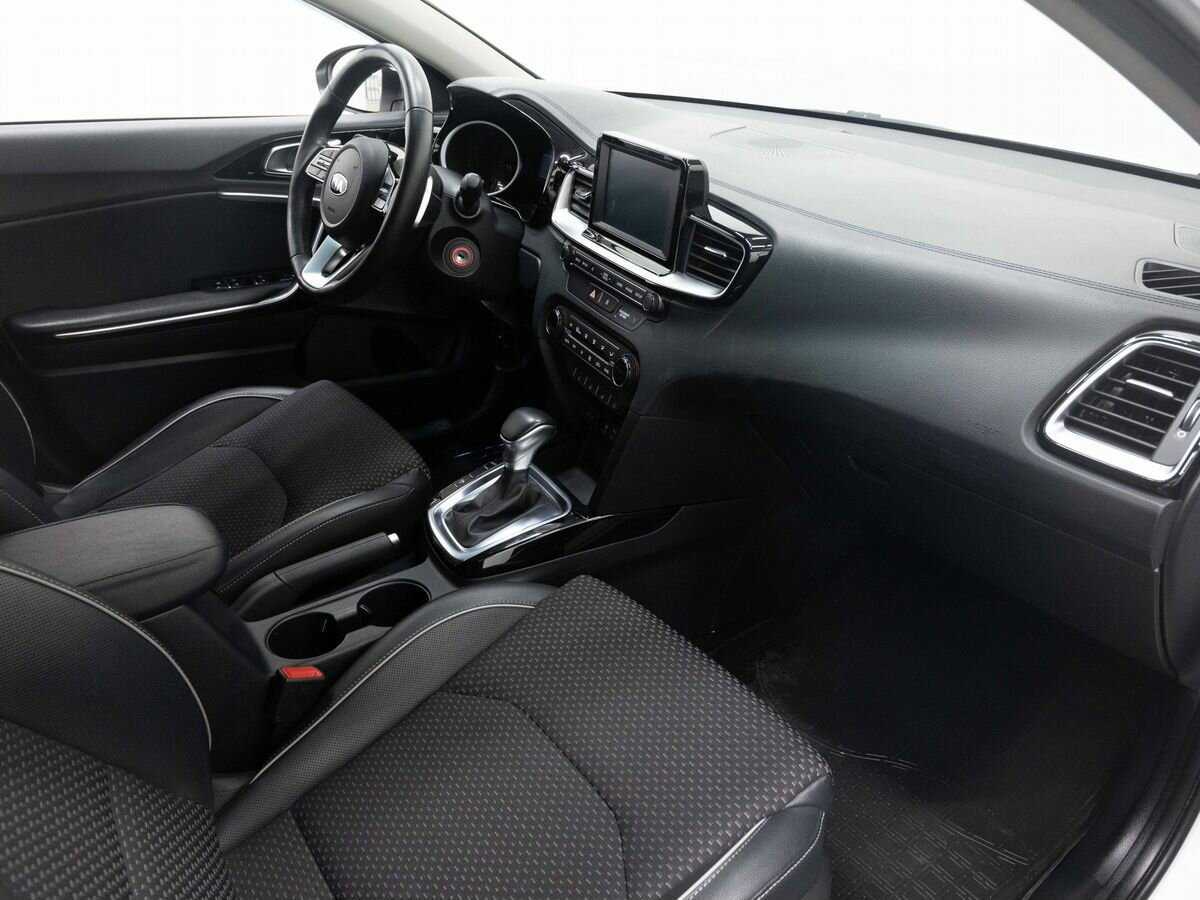 Kia Ceed, 2018 Фото №12