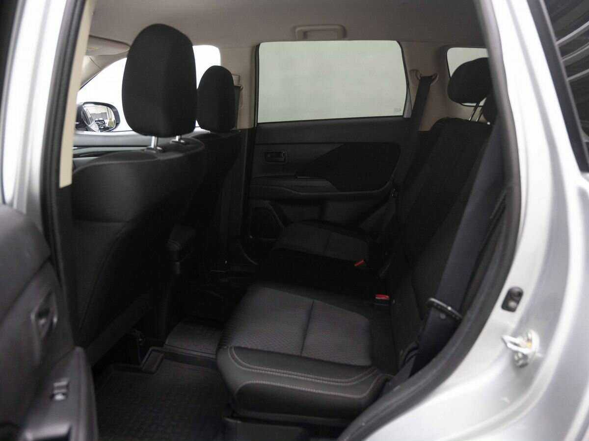 Mitsubishi Outlander, 2019 Фото №9