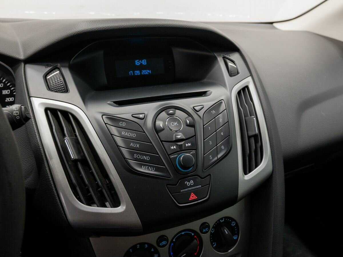 Ford Focus, 2012 Фото №20