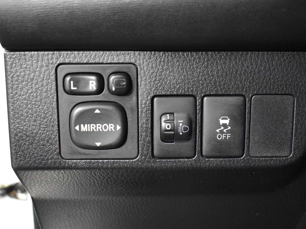 Toyota RAV4, 2015 Фото №9