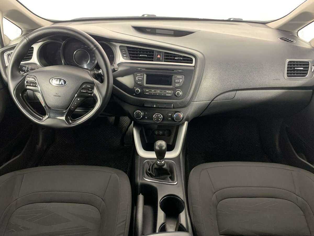 Kia Ceed, 2017 Фото №7